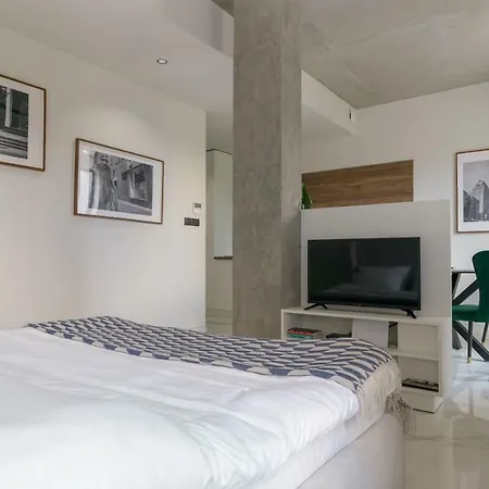 Centro Design - Polwiejska * 波兹南