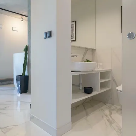 Centro Design - Polwiejska 公寓