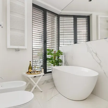 Centro Design - Półwiejska *