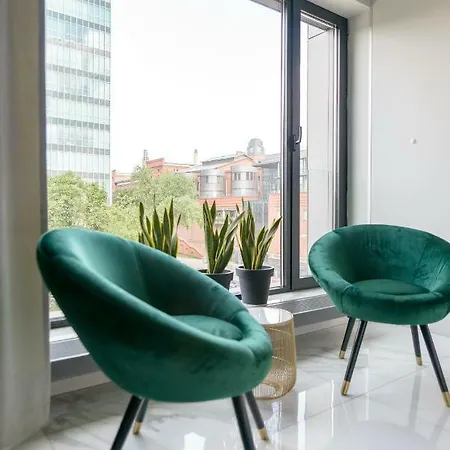 Centro Design - Półwiejska *